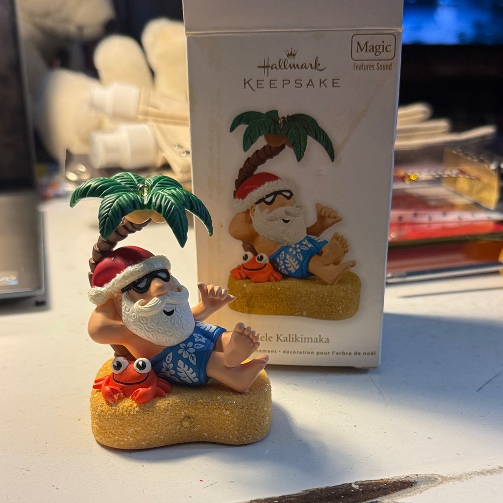 Hallmark Christmas Ornament, Mele Kalikimaka